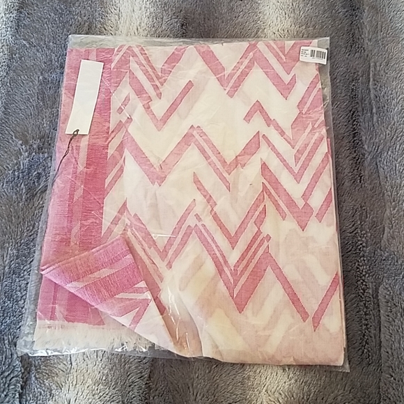 Sole Society Blanket Scarf NWT - Picture 4 of 4